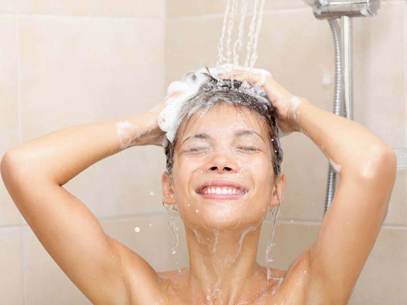 How To Moisturize Hair? - 9+ Tricks To Double The Results!